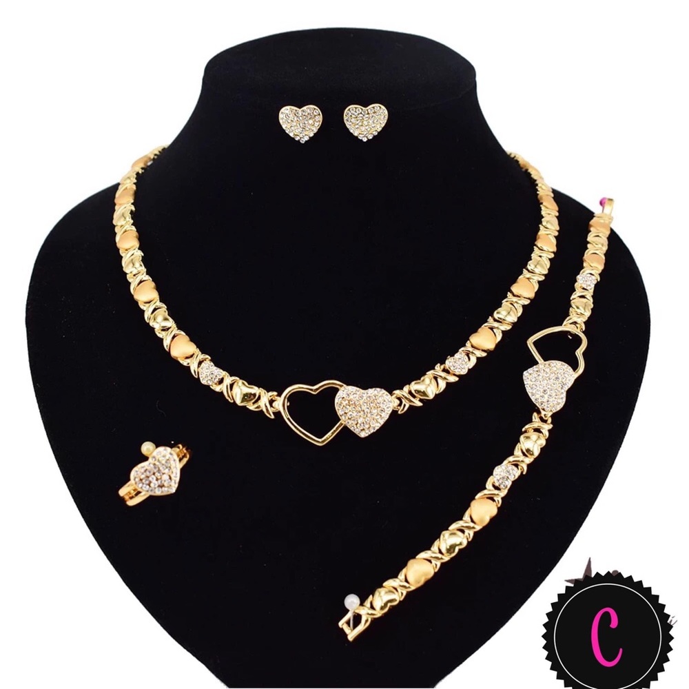 Naomi XOXO 4 Piece Jewelry Set